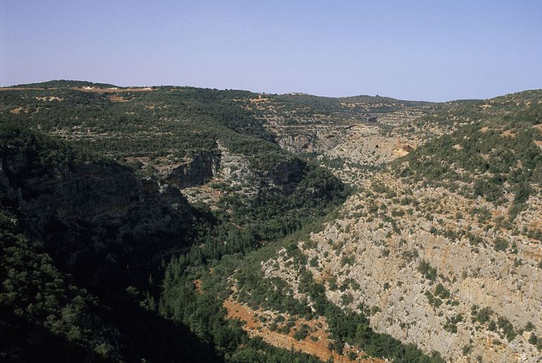 LIBYA - 2004/01/01: Libya, Near Benghazi, Jabal Al Akhdar Mountains (green Mtns), Valley Of Caves. (Photo by Wolfgang Kaehler/LightRocket via Getty Images)