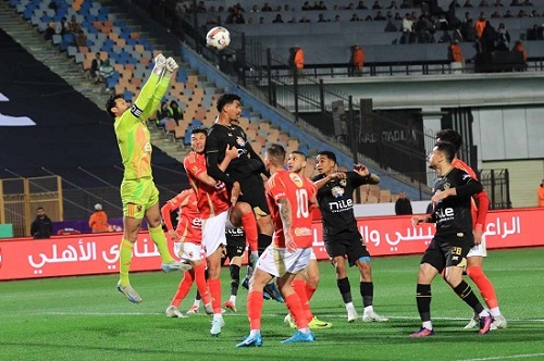 الزمالك يتعادل مع الأهلي 1-1 في الدوري