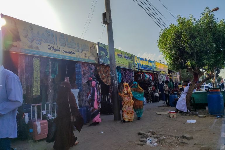 الحياة في مدينة بورتسودان بعد تعرضها لهجوم بمسيّرات قوات الدعم السريع
