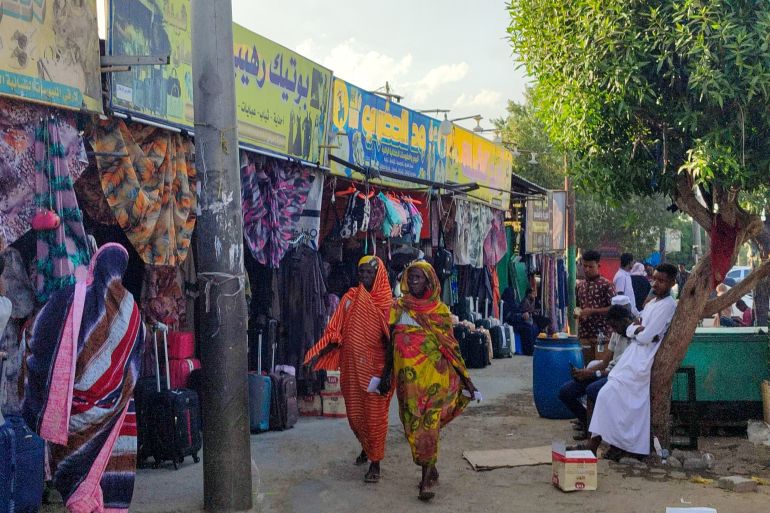 الحياة في مدينة بورتسودان بعد تعرضها لهجوم بمسيّرات قوات الدعم السريع