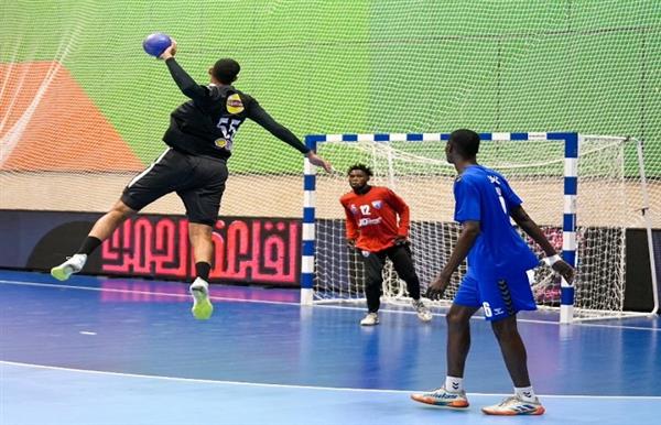 الأهلي يفوز على كينشاسا ويتأهل إلى نصف نهائي كأس أفريقيا لليد