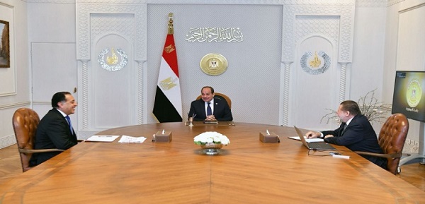 الرئيس السيسي يوجه بضرورة مواصلة العمل على توفير الظروف الملائمة لجذب مزيد من الاستثمارات الأجنبية