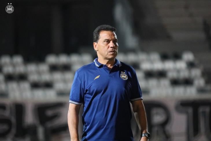 حسام البدري يغادر إلى ليبيا لتوقيع عقد تدريب أهلي طرابلس