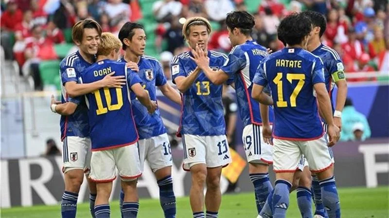 اليابان تهزم البحرين 2-0 وتتأهل رسمياً لكأس العالم 2026