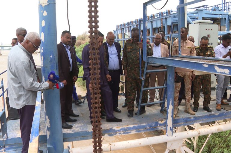 رئيس الوزراء السوداني بالخرطوم :العمل على اعادة ما دمرته الحرب