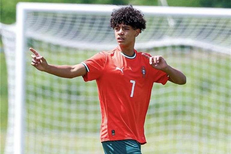 أول مباراة لكريستيانو جونيور نجل رونالدو مع منتخب البرتغال (مواقع التواصل)