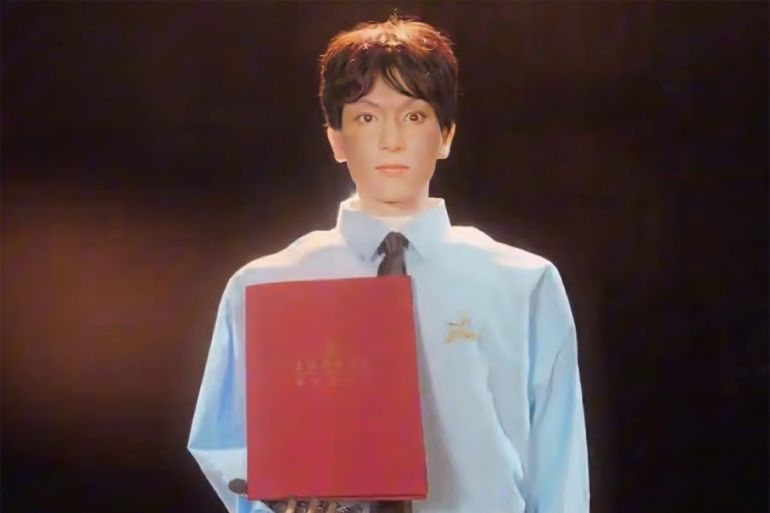 China’s first robot accepted into drama and film studies PhD programme, becomes online hit المصدر: صحيفة ساوث تشاينا