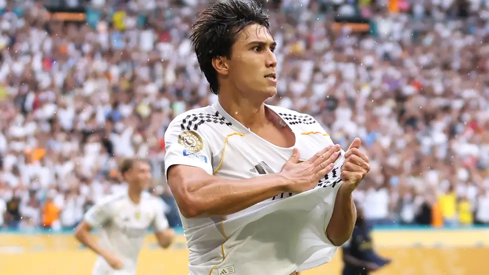 ريال مدريد يمدد عقد جونزالو جارسيا